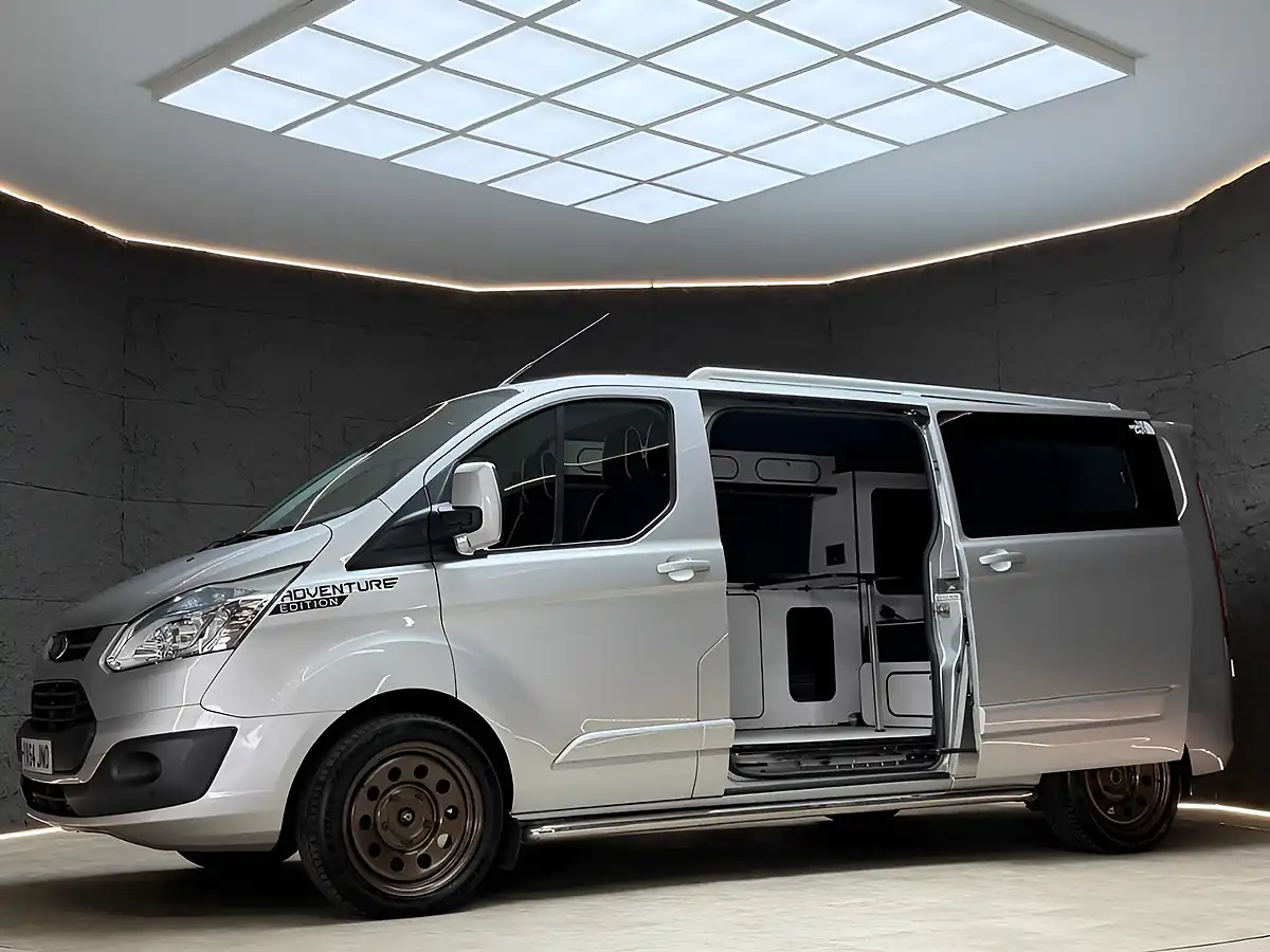 Used 2015 Ford Transit Custom Limited Silver - Interior and Exterior details 5