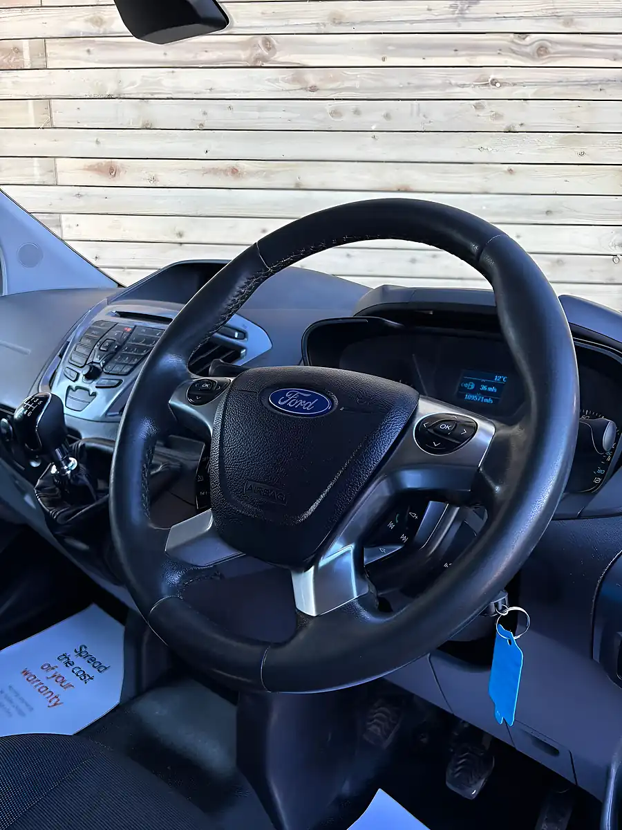 Used 2015 Ford Transit Custom Limited Silver - Interior and Exterior details 19