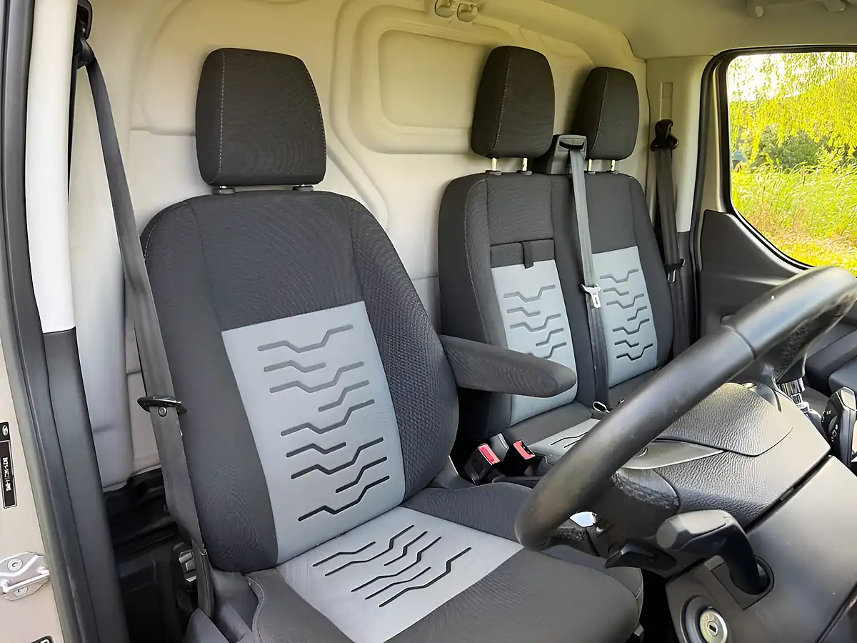 Used 2015 Ford Transit Custom Limited Silver - Interior and Exterior details 16