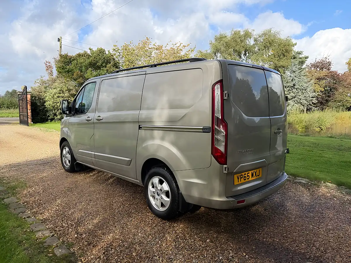 Used 2015 Ford Transit Custom Limited Silver - Interior and Exterior details 3