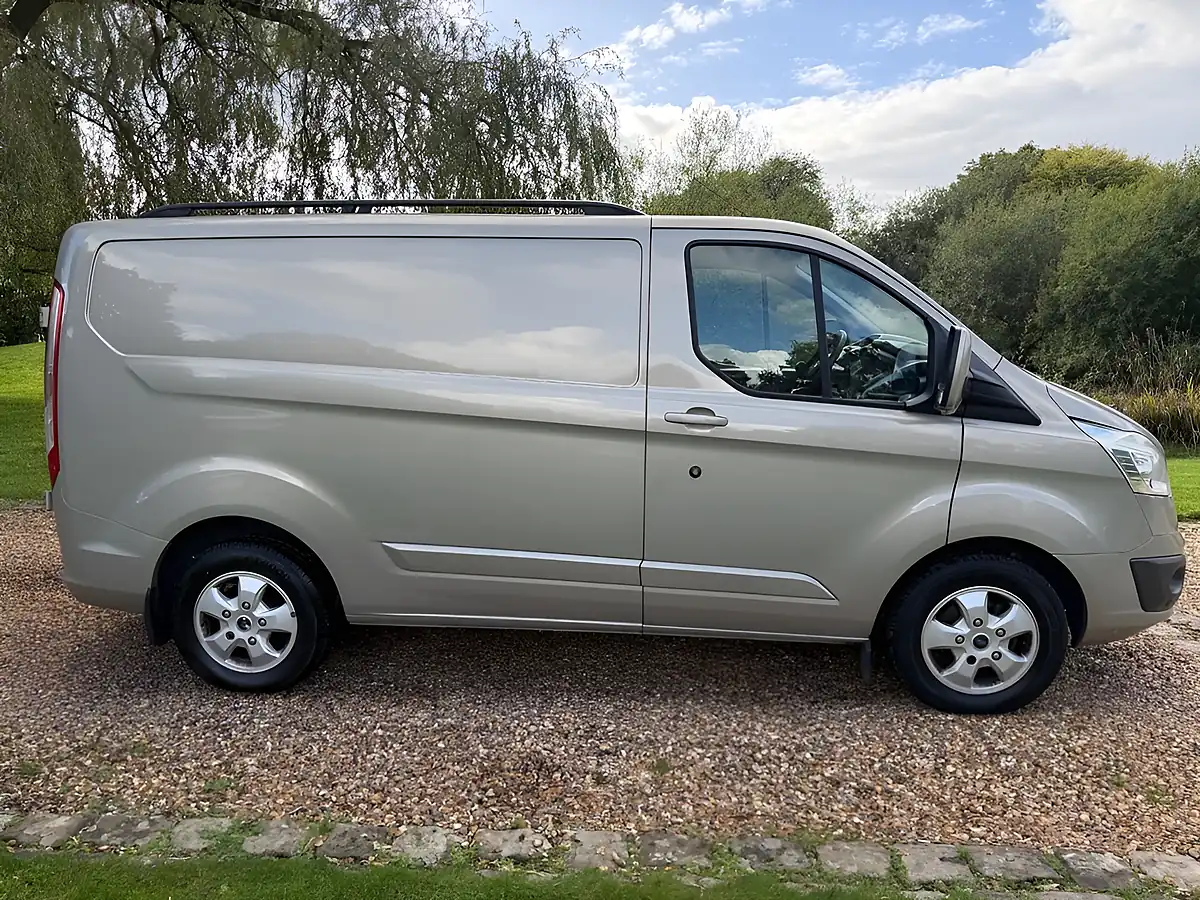 Used 2015 Ford Transit Custom Limited Silver - Interior and Exterior details 6