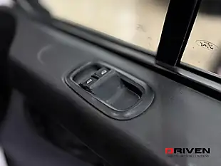 Used 2015 Ford Transit Custom Trend Frozen White - Interior and Exterior details 11