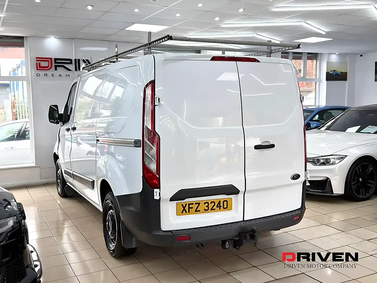 Used 2015 Ford Transit Custom Trend Frozen White - Interior and Exterior details 2