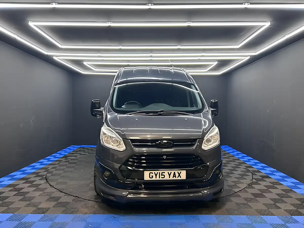 Used 2015 Ford Transit Custom Trend Grey - Interior and Exterior details 9