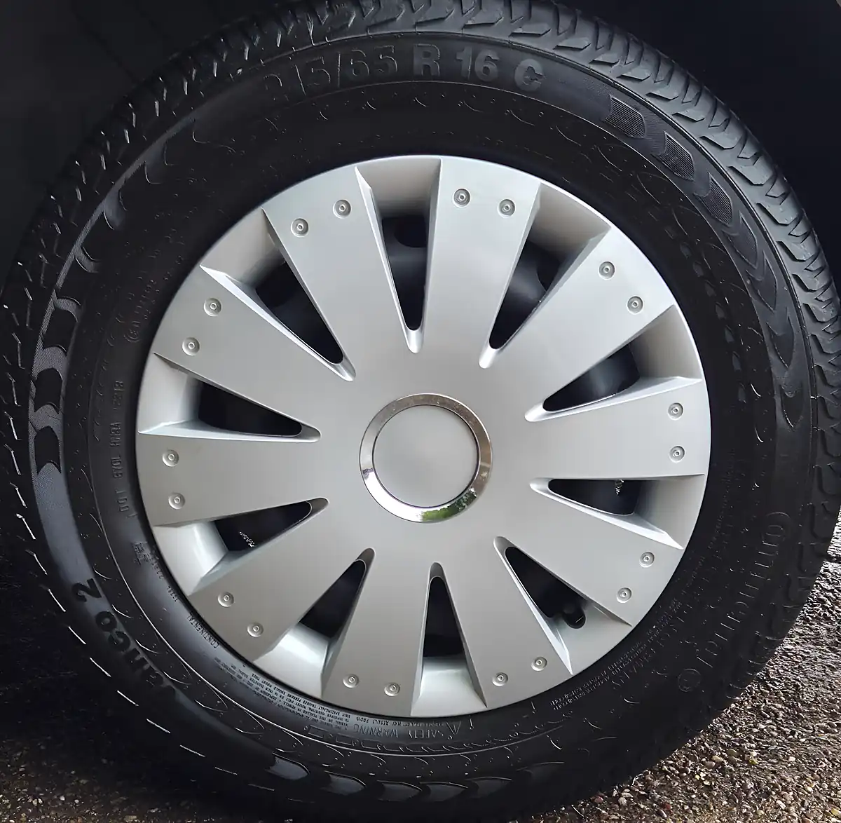 Used 2015 Ford Transit Custom Trend Kombi L1 H1 White - Interior and Exterior details 10