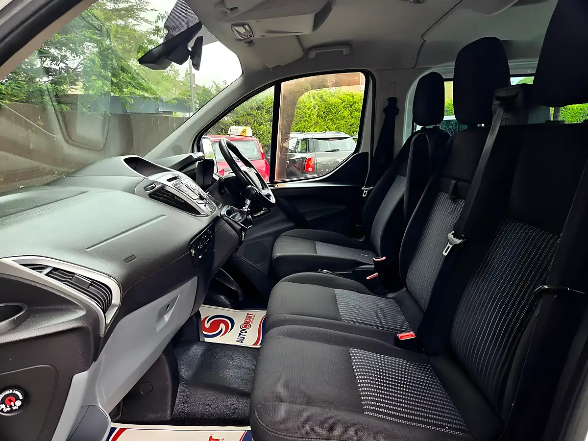 Used 2015 Ford Transit Custom Trend Kombi L1 H1 White - Interior and Exterior details 14