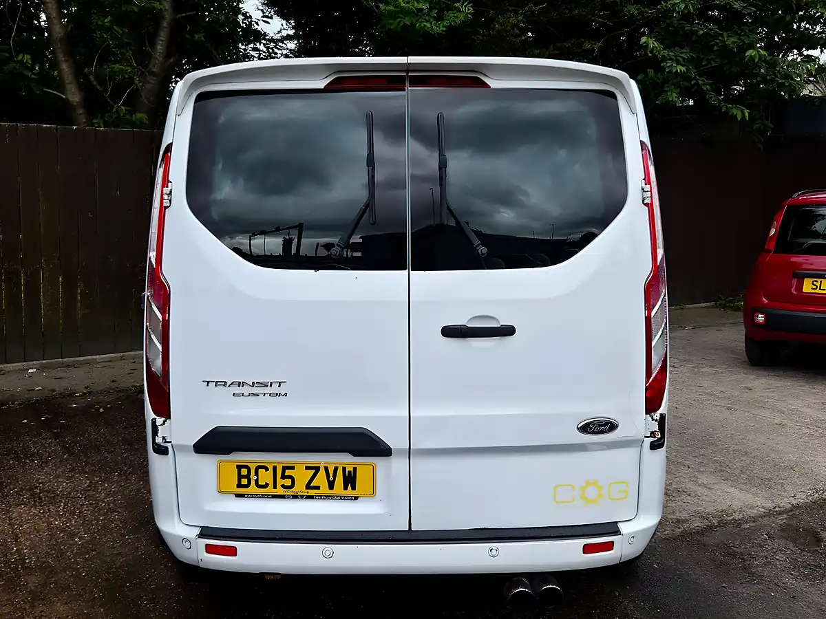 Used 2015 Ford Transit Custom Trend Kombi L1 H1 White - Interior and Exterior details 6