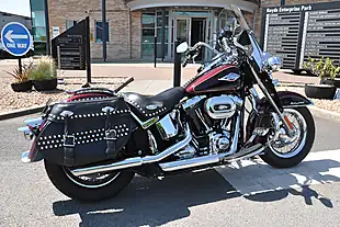 Used 2015 Harley-Davidson Softail Heritage Flstc Red - Interior and Exterior details 11
