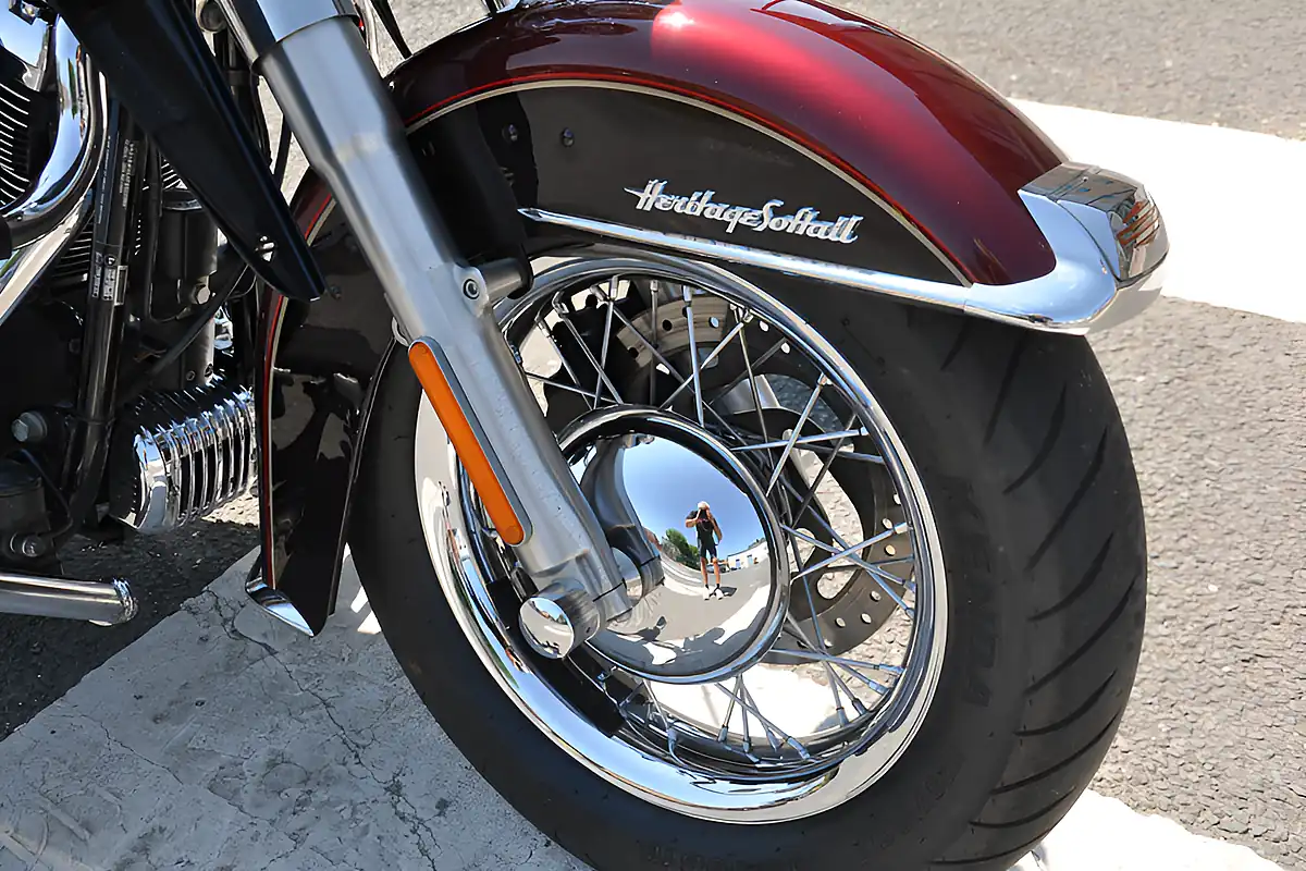 Used 2015 Harley-Davidson Softail Heritage Flstc Red - Interior and Exterior details 14