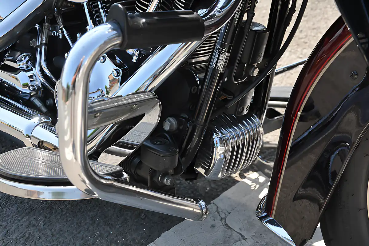 Used 2015 Harley-Davidson Softail Heritage Flstc Red - Interior and Exterior details 15
