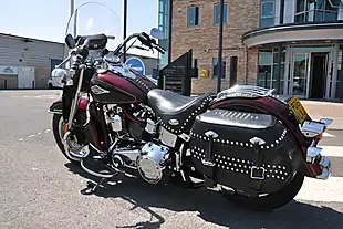 Used 2015 Harley-Davidson Softail Heritage Flstc Red - Interior and Exterior details 5