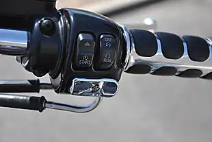 Used 2015 Harley-Davidson Softail Heritage Flstc Red - Interior and Exterior details 9