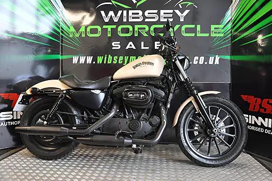 2015 Harley-Davidson Sportster Iron 883