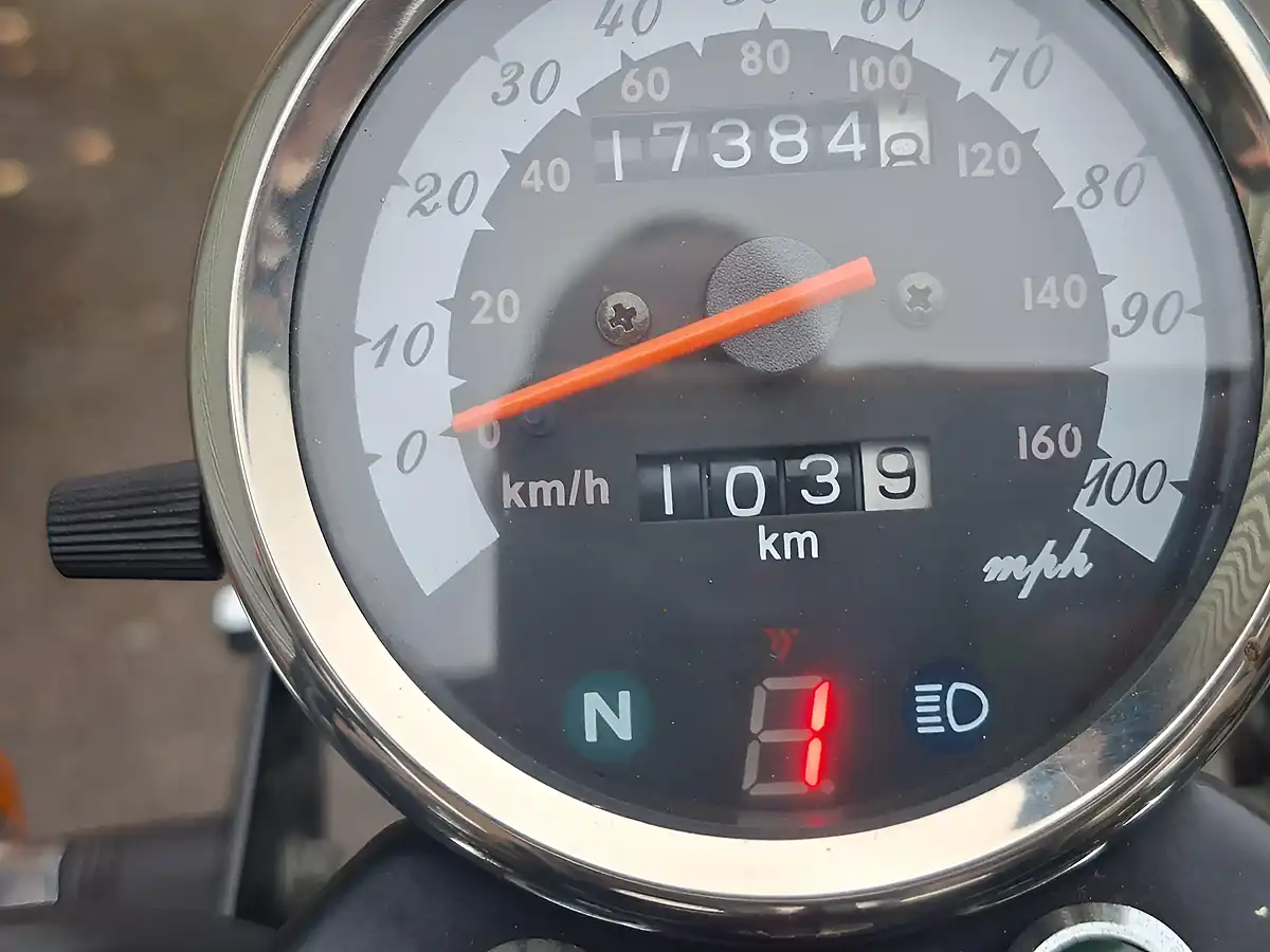 Used 2015 Herald Motor Co Classic Bronze - Interior and Exterior details 13
