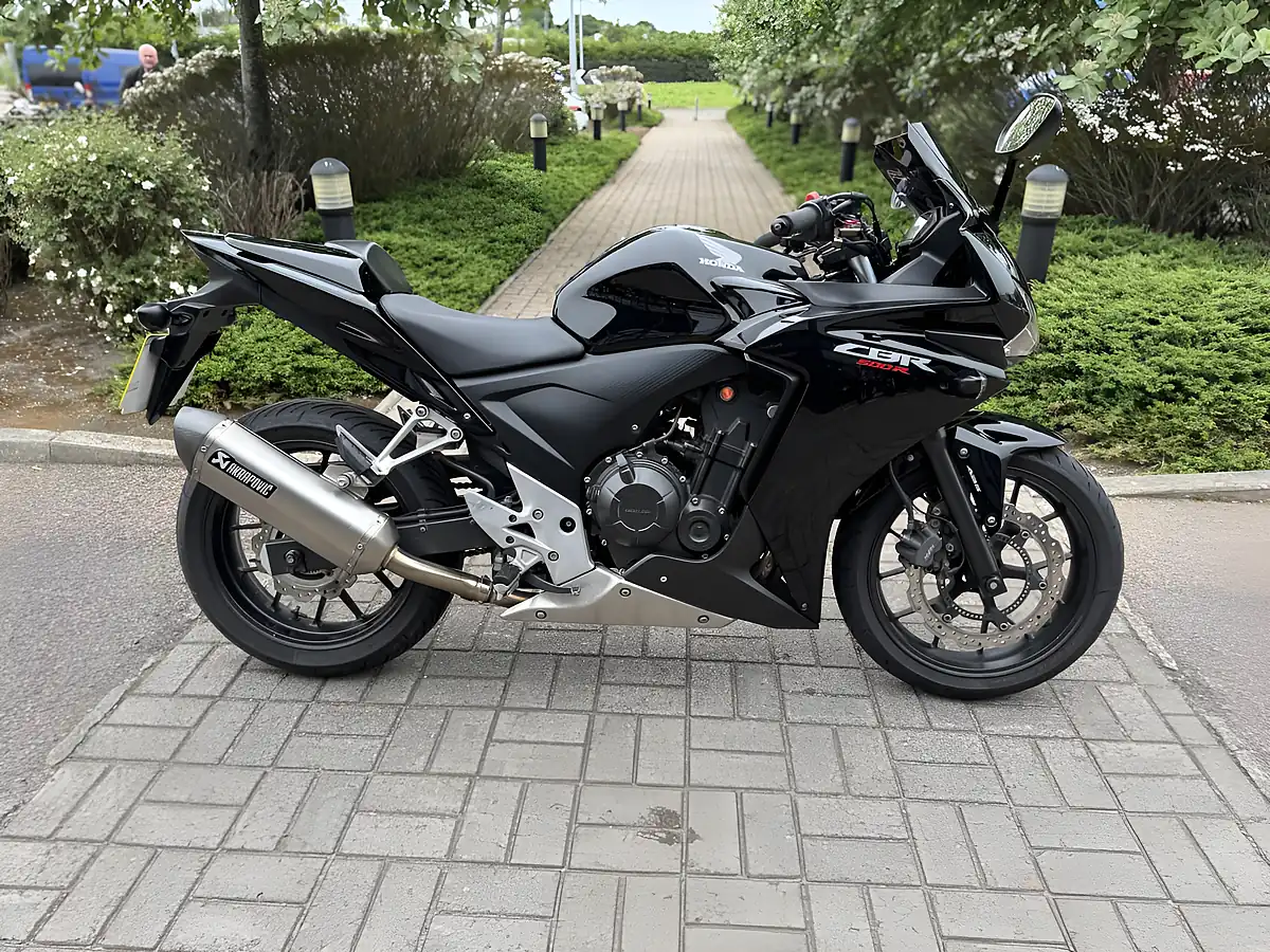 Used 2015 Honda Cbr 500 Ra-F Black - Front View