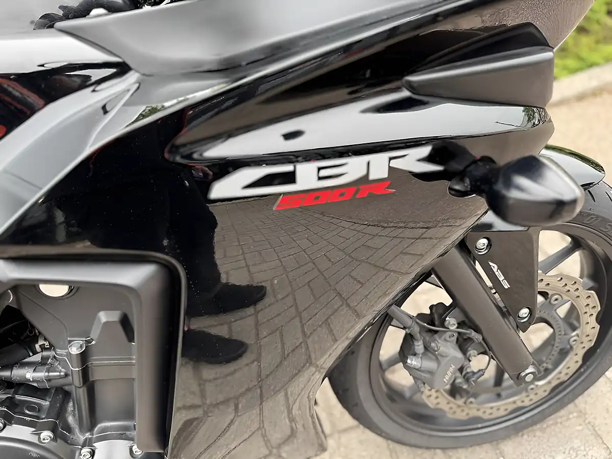 Used 2015 Honda Cbr 500 Ra-F Black - Interior and Exterior details 13