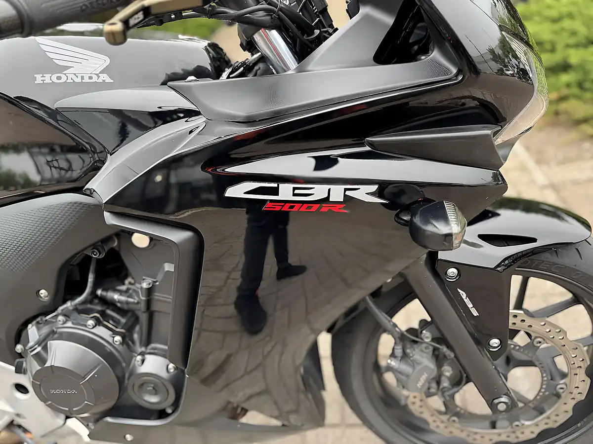 Used 2015 Honda Cbr 500 Ra-F Black - Interior and Exterior details 14