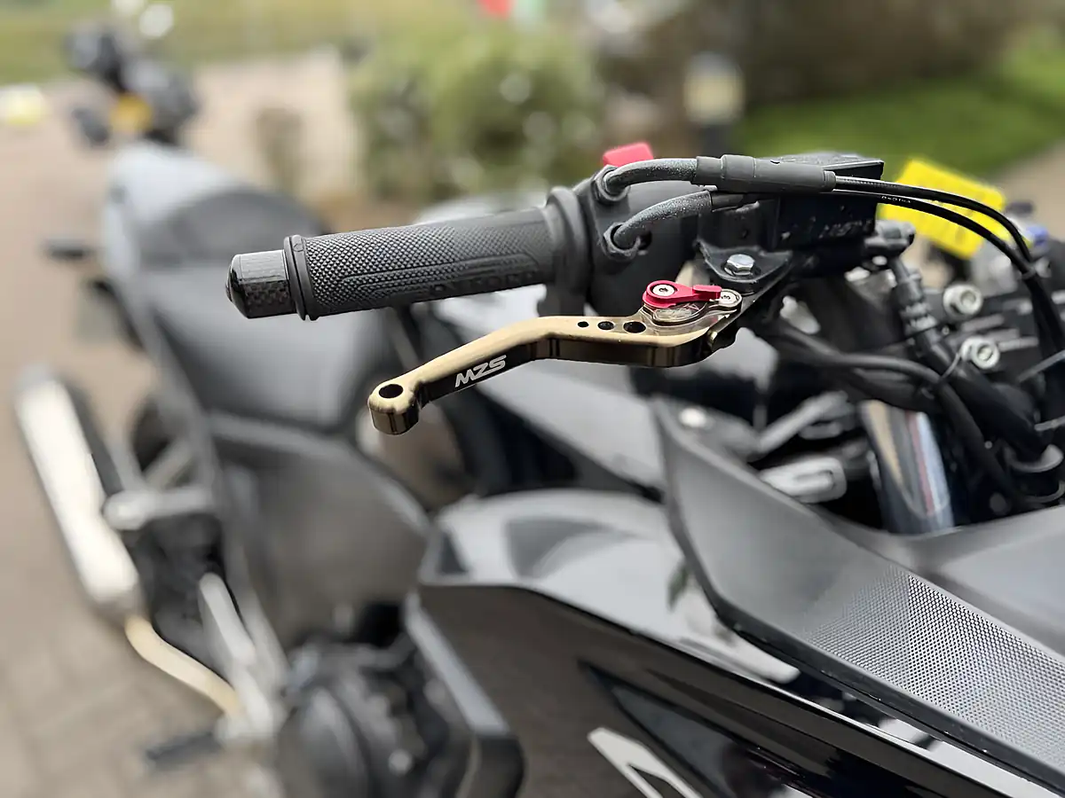 Used 2015 Honda Cbr 500 Ra-F Black - Interior and Exterior details 16