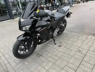 Used 2015 Honda Cbr 500 Ra-F Black - Interior and Exterior details 5