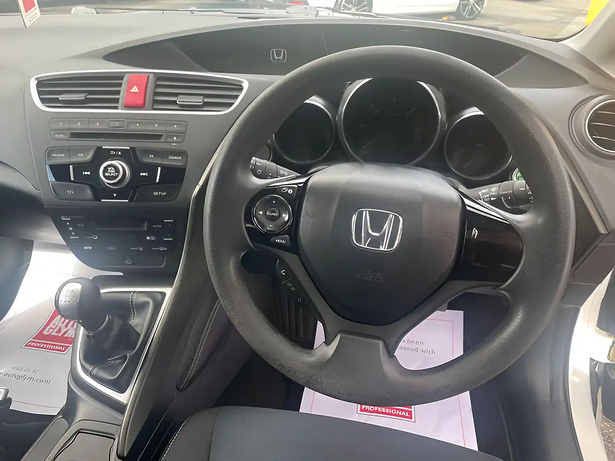 Used 2015 Honda Civic Black Edition Tourer White - Interior and Exterior details 12
