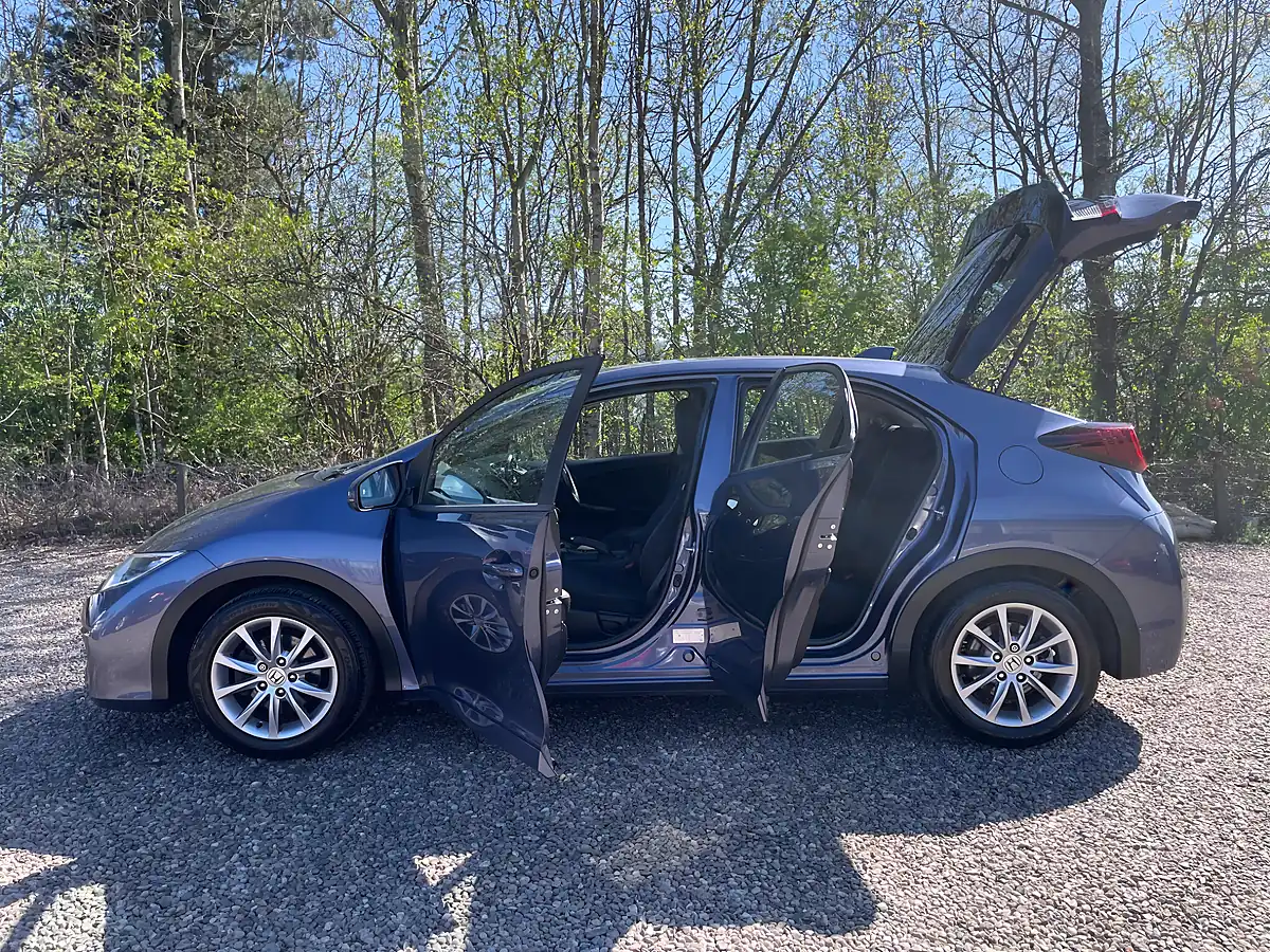 Used 2015 Honda Civic S Blue - Interior and Exterior details 8