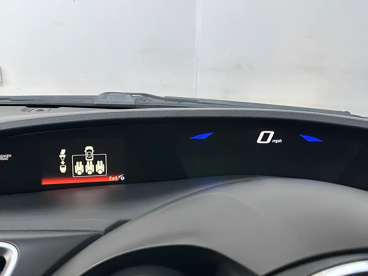 Used 2015 Honda Civic S Euro 6 (s/S) Blue - Interior and Exterior details 13