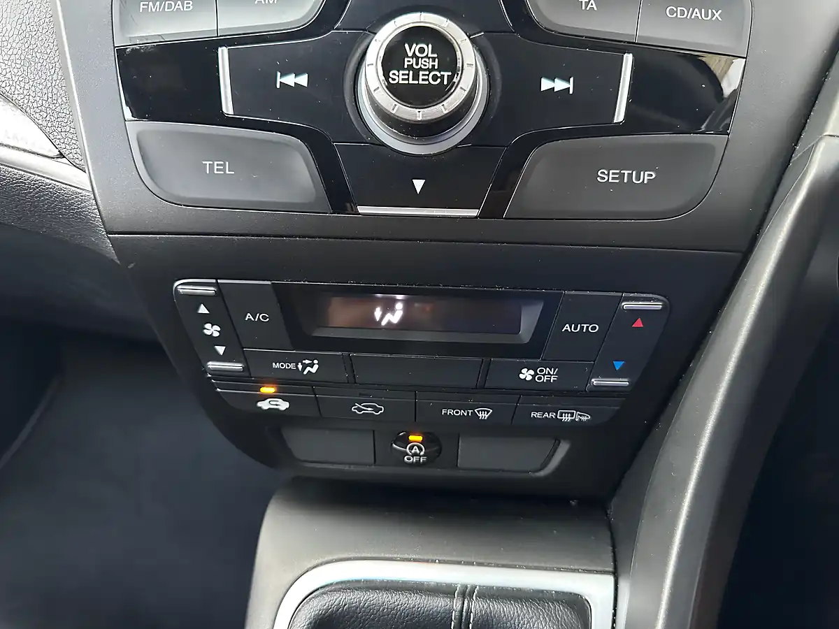 Used 2015 Honda Civic S Euro 6 (s/S) Blue - Interior and Exterior details 17