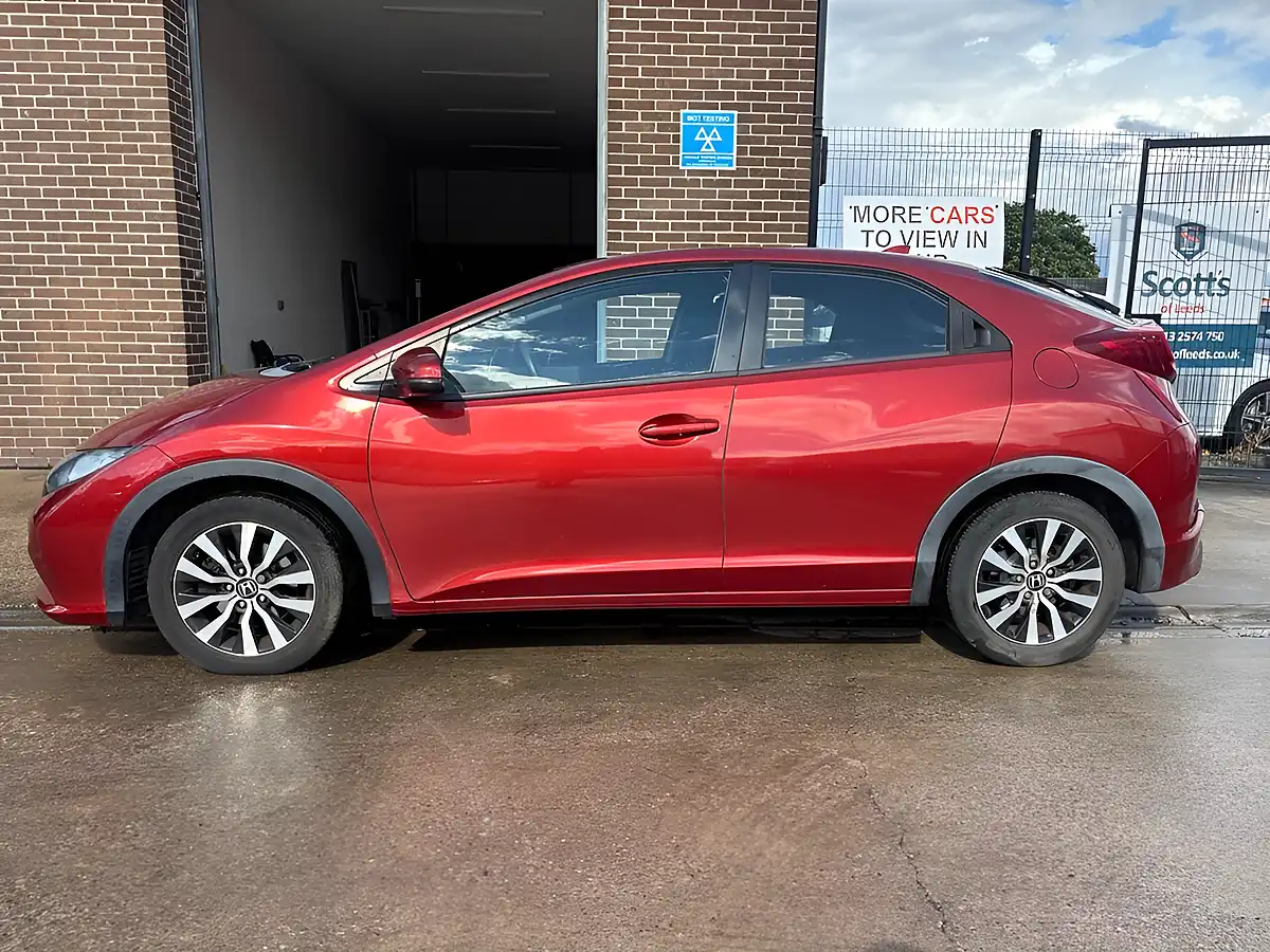 Used 2015 Honda Civic S Red - Interior and Exterior details 4