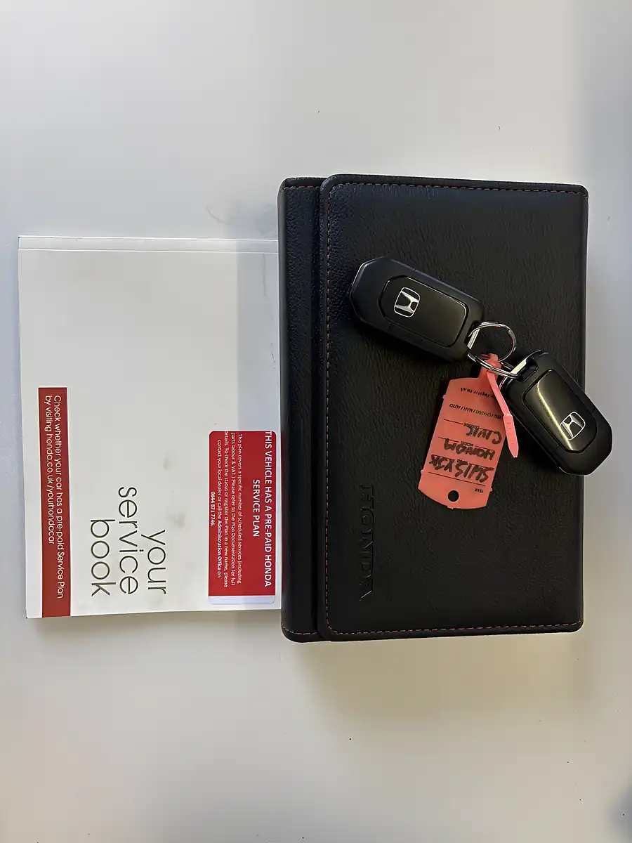 Used 2015 Honda Civic Se+ Metallic Burgundy Red - Interior and Exterior details 12