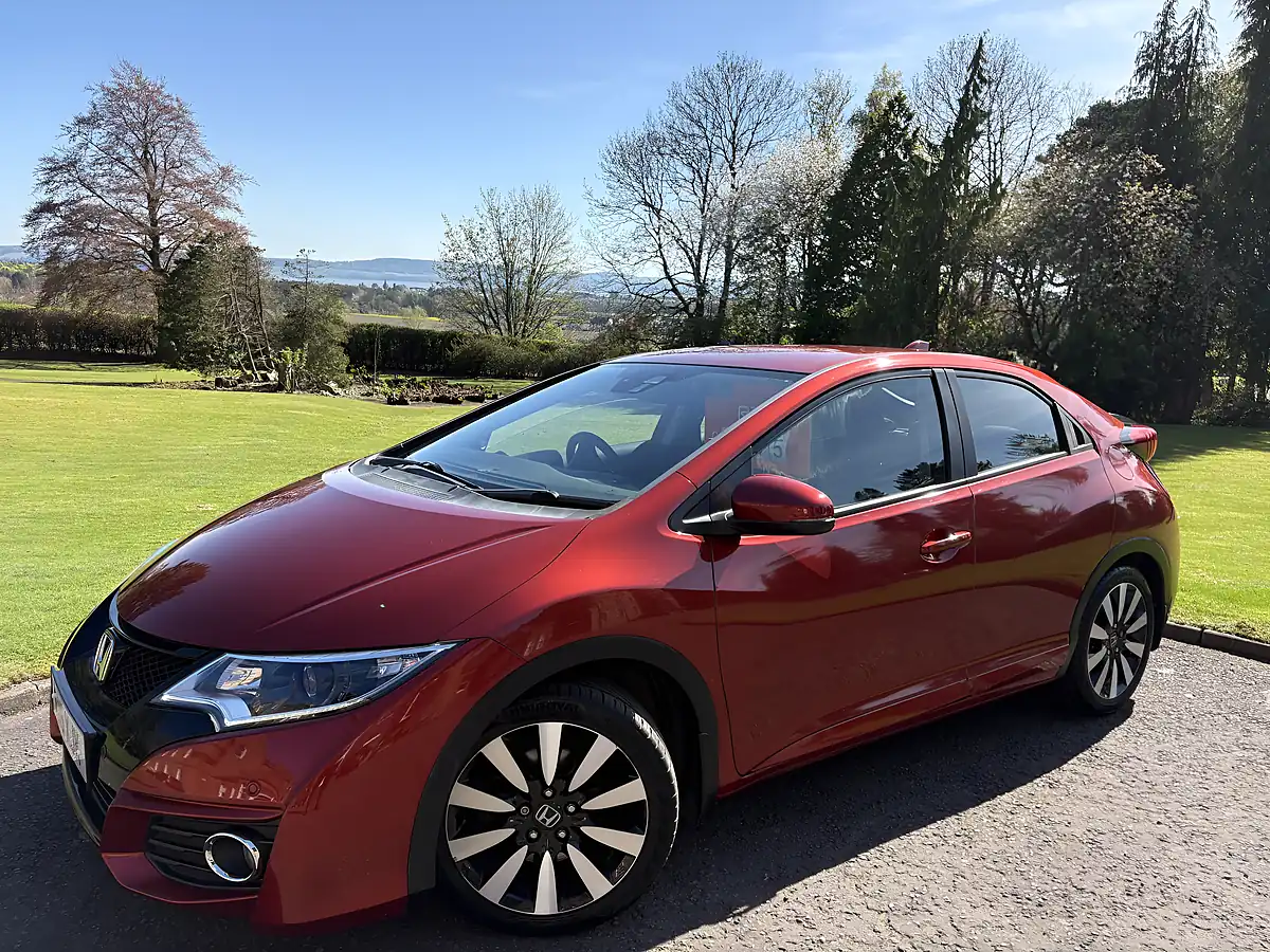 Used 2015 Honda Civic Se+ Metallic Burgundy Red - Interior and Exterior details 2