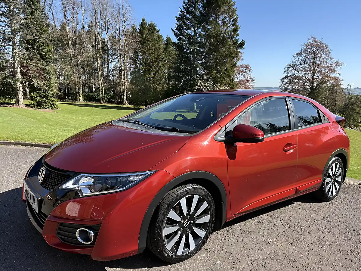 Used 2015 Honda Civic Se+ Metallic Burgundy Red - Interior and Exterior details 3