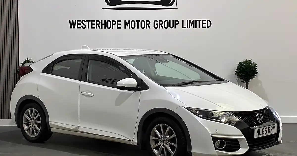 Used 2015 Honda Civic Se Plus (navi) White - Front View