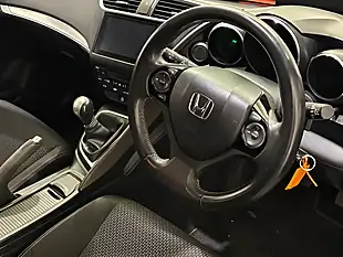 Used 2015 Honda Civic Se Plus (navi) White - Interior and Exterior details 3