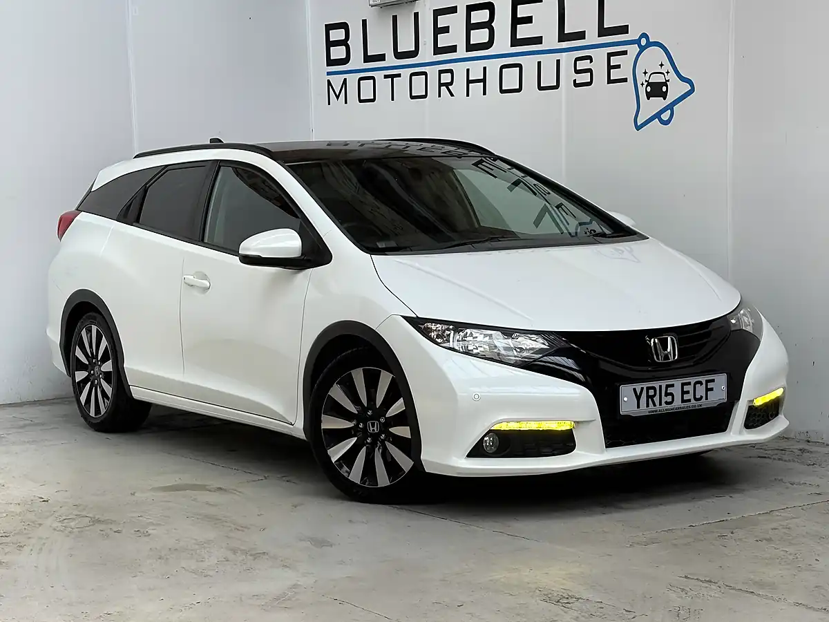 Used 2015 Honda Civic Se Plus Tourer White - Front View