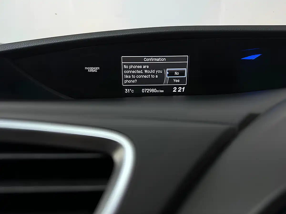 Used 2015 Honda Civic Se Plus Tourer White - Interior and Exterior details 14