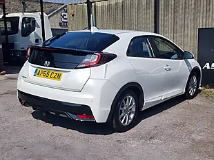 Used 2015 Honda Civic Se Plus White - Interior and Exterior details 8