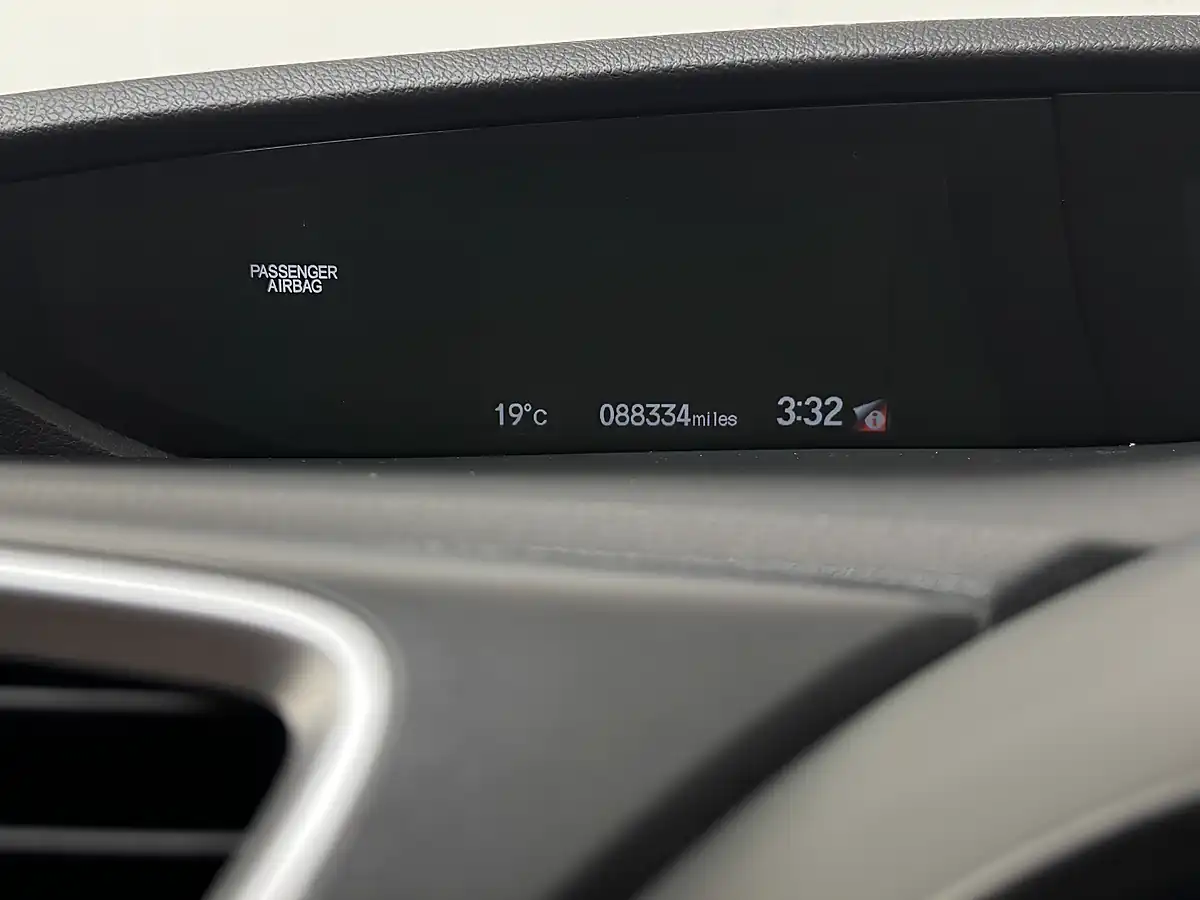 Used 2015 Honda Civic Sport White Orchid - Interior and Exterior details 14
