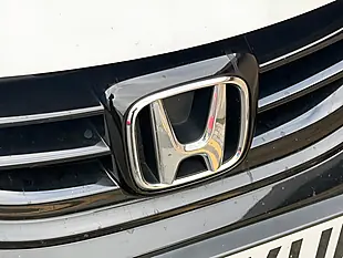 Used 2015 Honda Civic Sr White - Interior and Exterior details 7