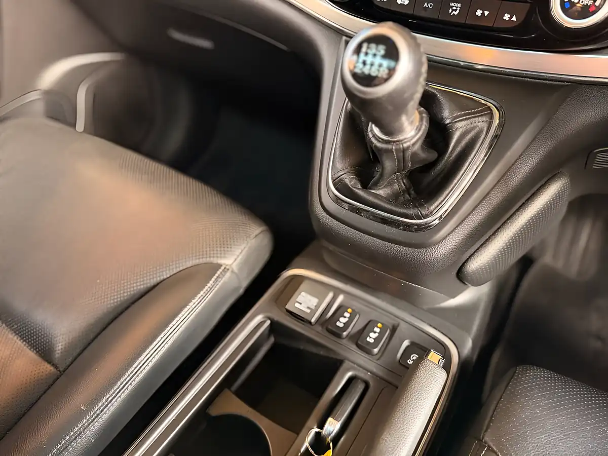 Used 2015 Honda Cr-V Ex Pearl White - Interior and Exterior details 14