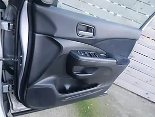 Used 2015 Honda Cr-V Se Alabaster Silver - Interior and Exterior details 18