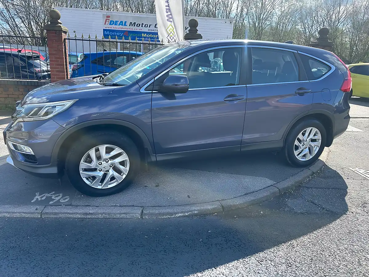 Used 2015 Honda Cr-V Se Blue - Interior and Exterior details 10