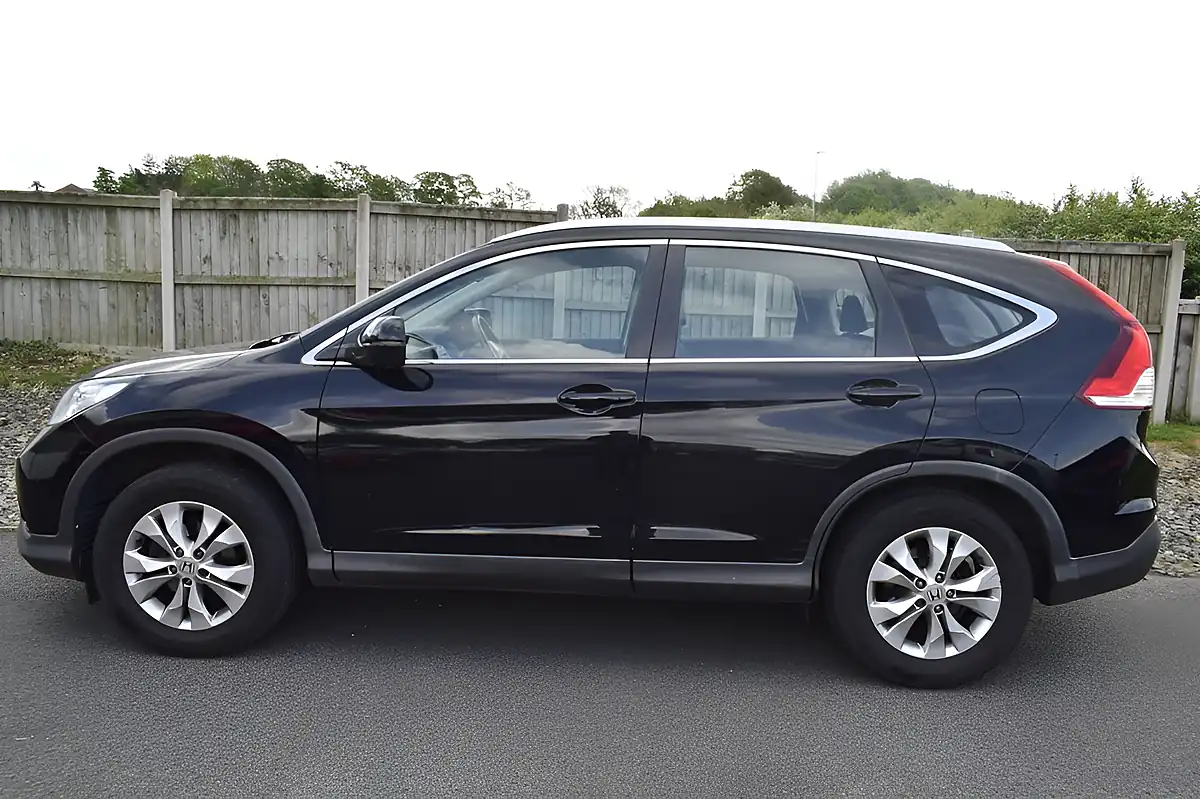 Used 2015 Honda Cr-V Se Crystal Black - Interior and Exterior details 14