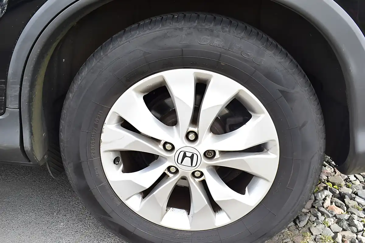 Used 2015 Honda Cr-V Se Crystal Black - Interior and Exterior details 17