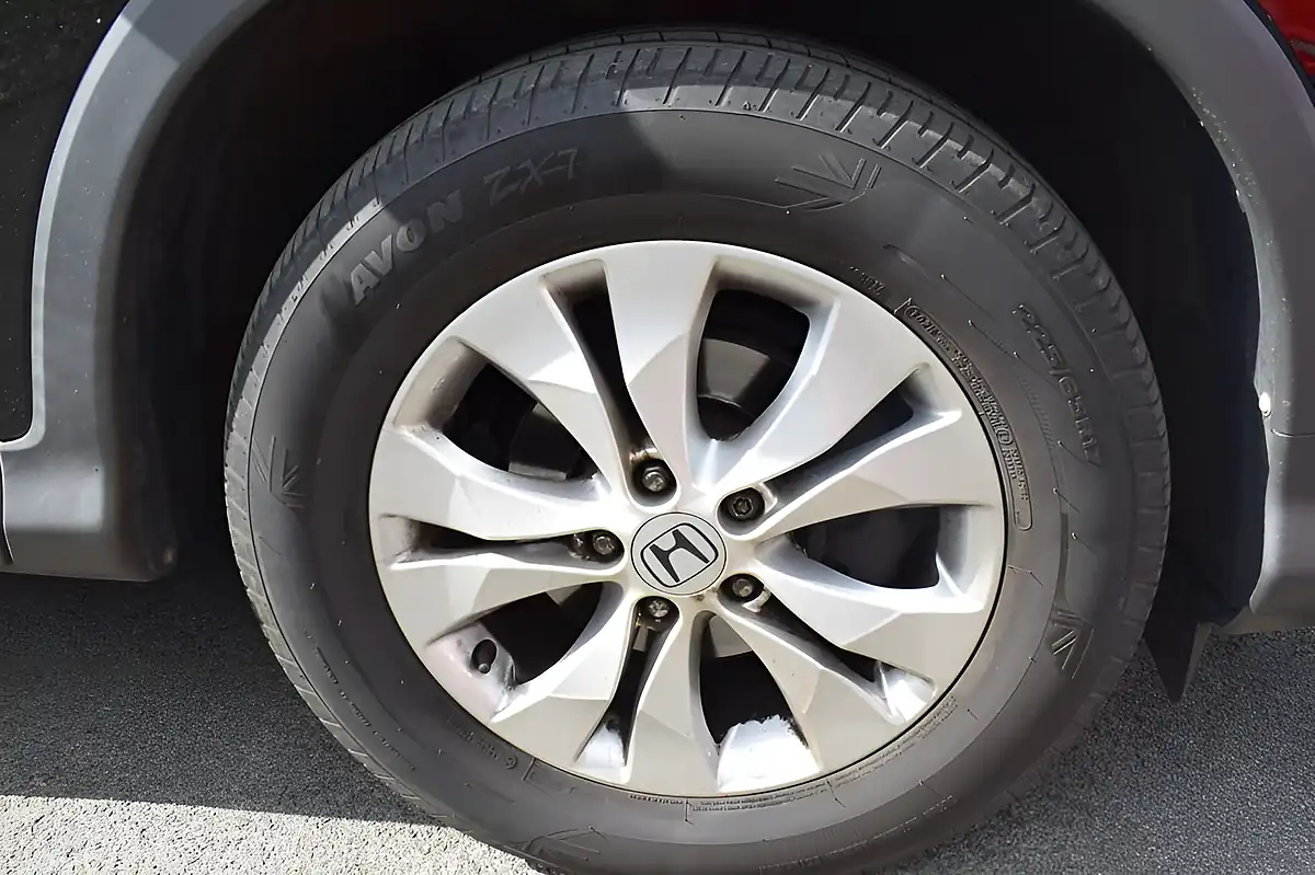 Used 2015 Honda Cr-V Se Crystal Black - Interior and Exterior details 18
