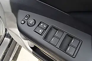 Used 2015 Honda Cr-V Se Crystal Black - Interior and Exterior details 9