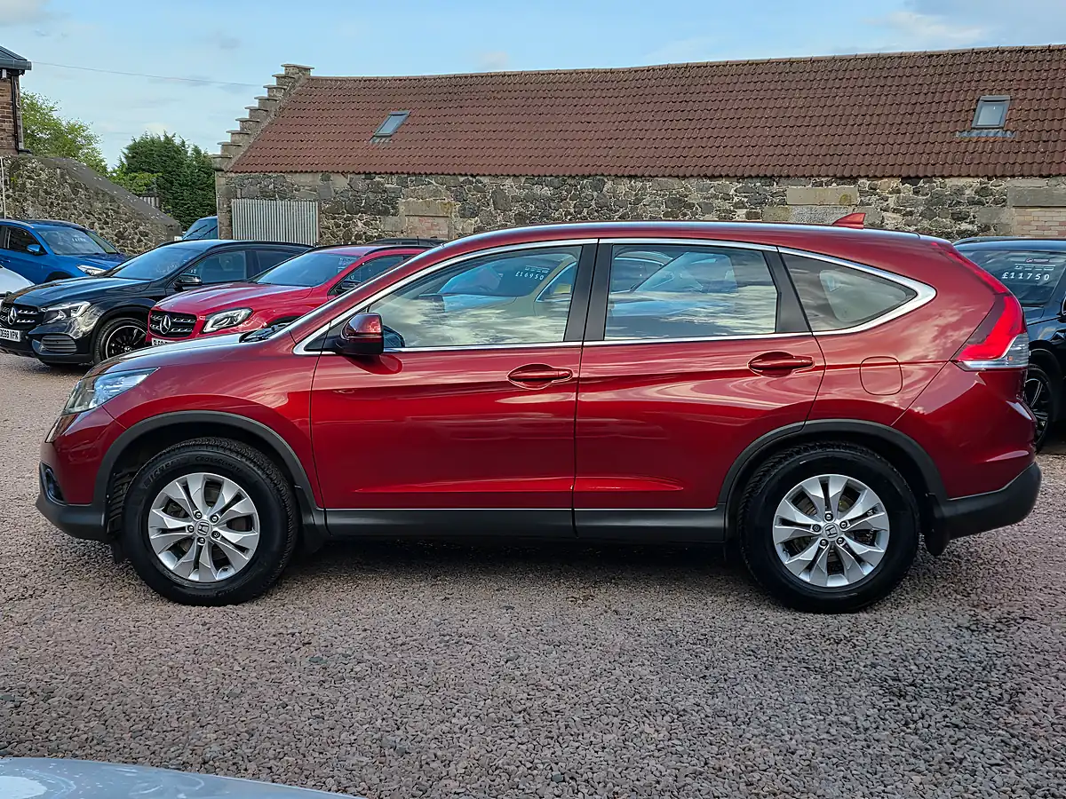 Used 2015 Honda Cr-V Se Passion Red Pearl - Interior and Exterior details 14
