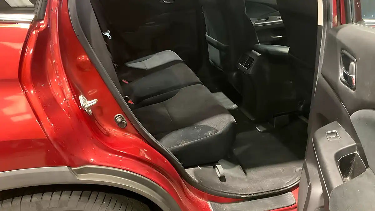 Used 2015 Honda Cr-V Se Red - Interior and Exterior details 10
