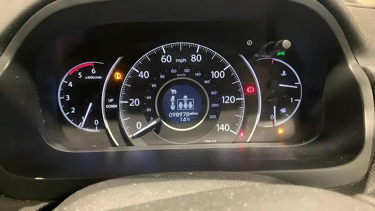 Used 2015 Honda Cr-V Se Red - Interior and Exterior details 12