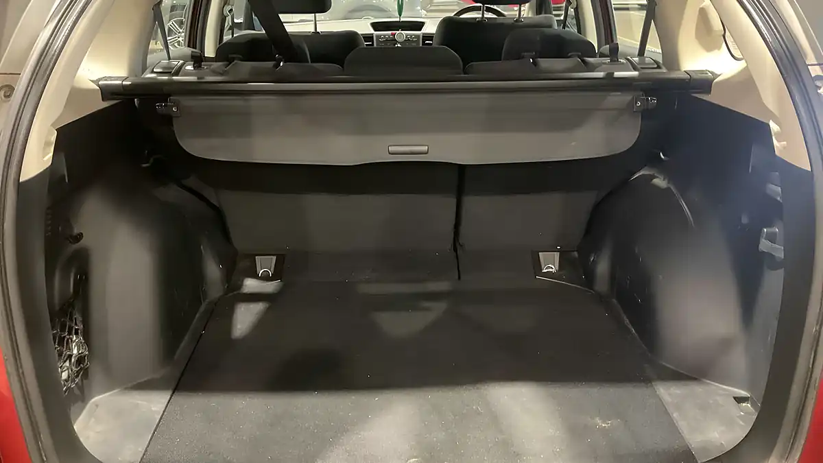 Used 2015 Honda Cr-V Se Red - Interior and Exterior details 9