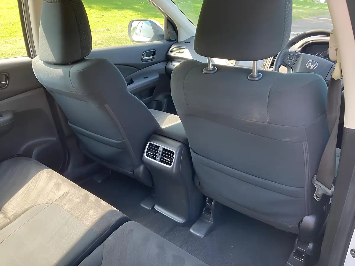 Used 2015 Honda Cr-V Se White - Interior and Exterior details 11